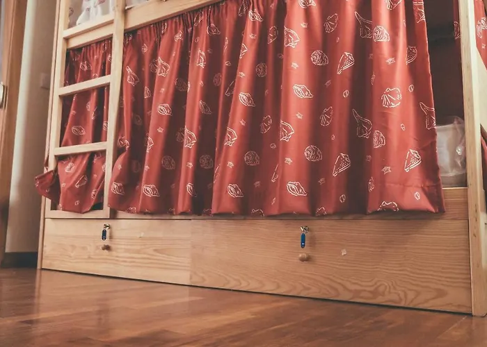 אכסניה Oportocean *